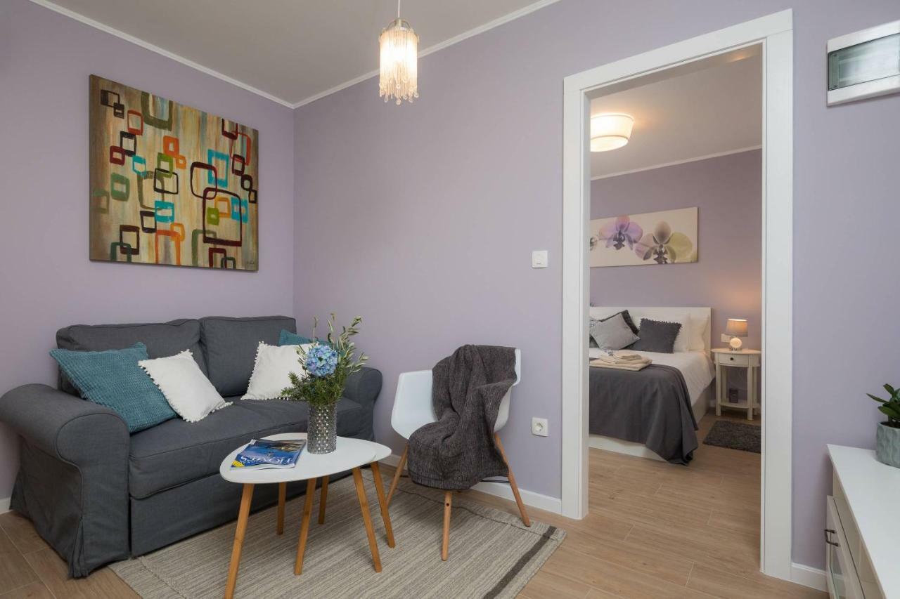Zlatin Dvor - Apartments For 3, Terrace, Trogir Center, Beach At 5-Min, Bike Friendly Exterior photo