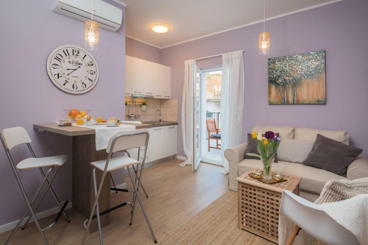 Zlatin Dvor - Apartments For 3, Terrace, Trogir Center, Beach At 5-Min, Bike Friendly Exterior photo